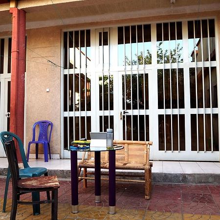 Manuhie Backpackers Lodge Багір-Дар Номер фото